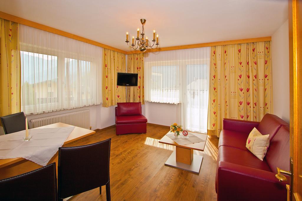 Ferienwohnungen Appartements Patscheider Финкенберг Номер фото